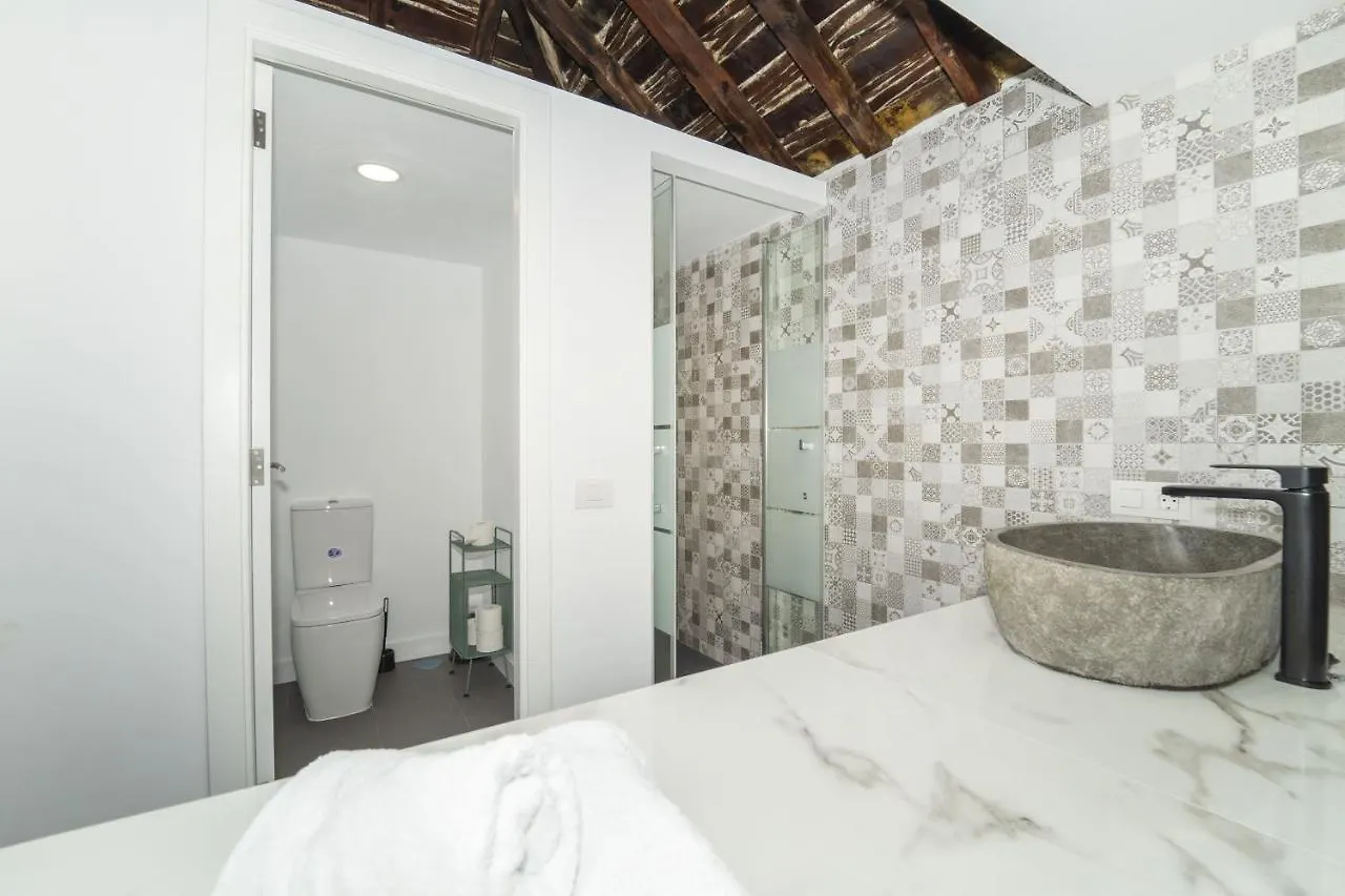 לינה וארוחת בוקר ארונה Cactus Coliving & Coworking