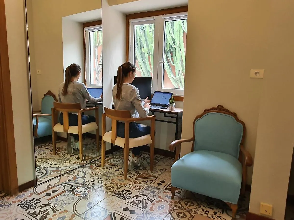 לינה וארוחת בוקר ארונה Cactus Coliving & Coworking